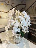 Elegant flowers in Lahore arranged by BloomBox Co, the House of Flowers.