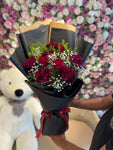Luxury flower bouquet by BloomBox Co – premium florist in Lahore.